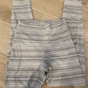 Lululemon Grey Heather Stripe Leggings